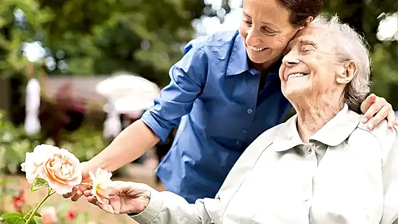 Сиделка для пенсионеров в Алматы